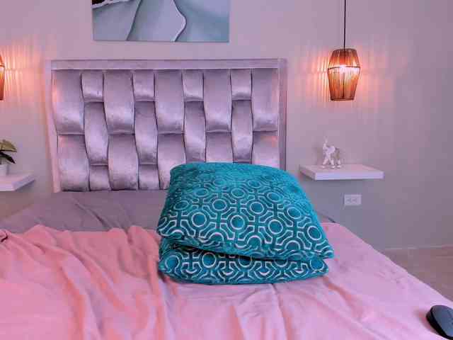 allyson-nahid webcam