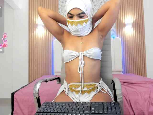 allyson-nahid allyson-nahid