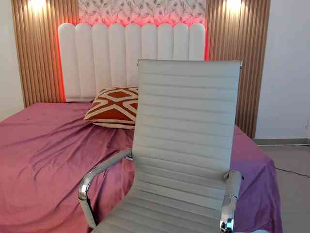 allyson-nahid webcam