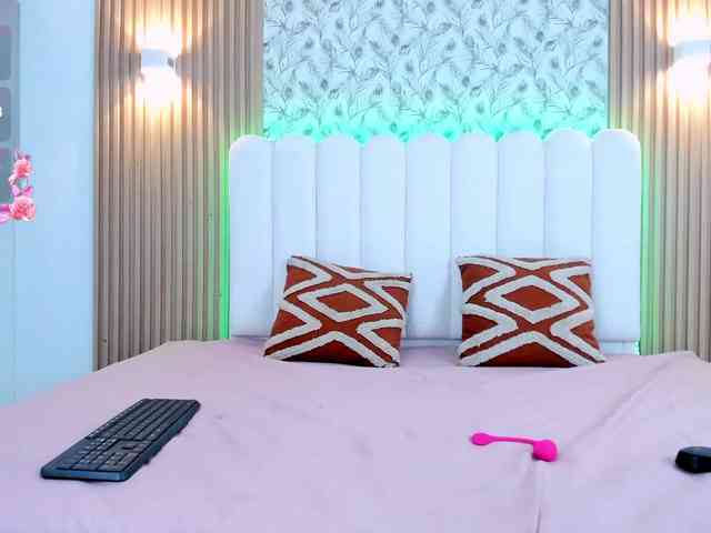 allyson-nahid webcam