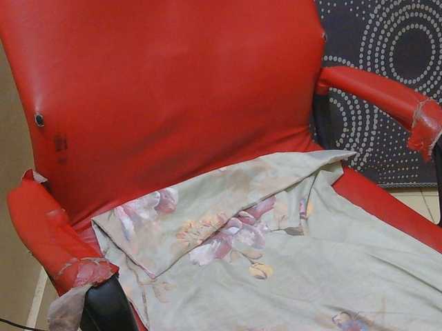 Prettymelvi live cam on BongaCams