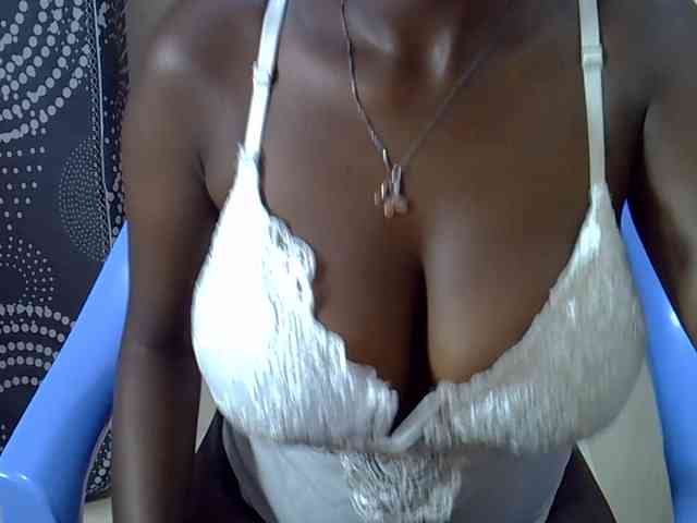 Prettymelvi webcam