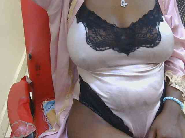 Prettymelvi webcam