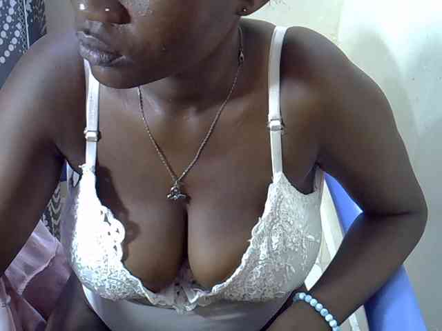 Prettymelvi webcam