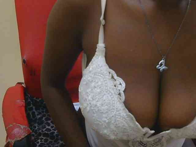 Prettymelvi webcam