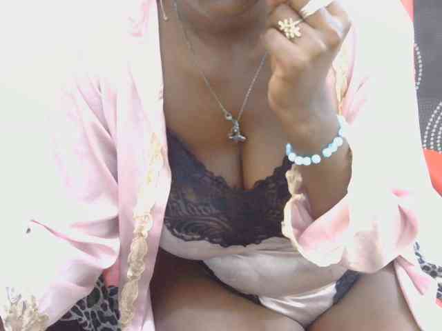 Prettymelvi webcam