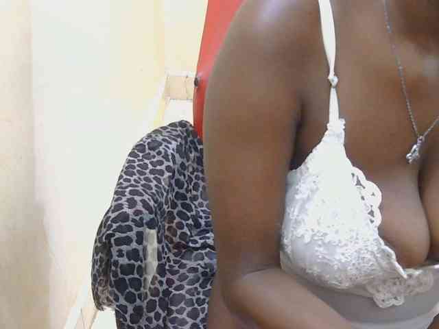 Prettymelvi webcam