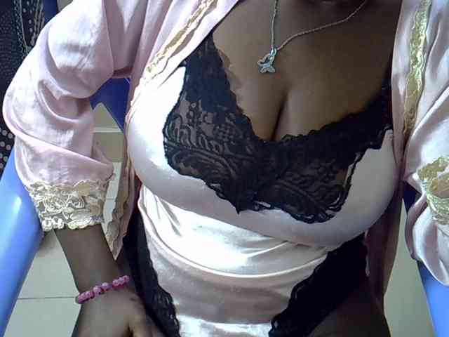 Prettymelvi webcam