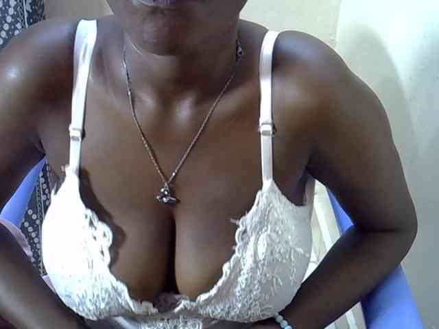 Prettymelvi webcam