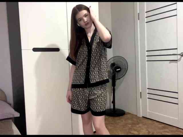 Модель: sweetdaze