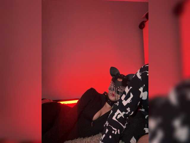 lunapairs's BongaCams show and profile