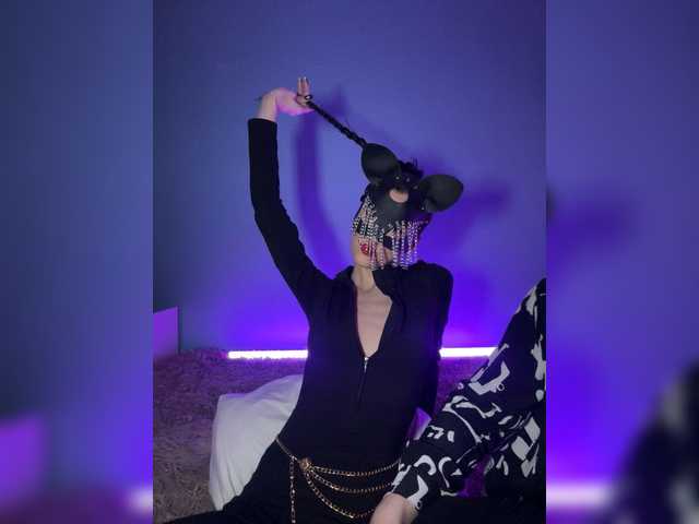 lunapairs's BongaCams show and profile