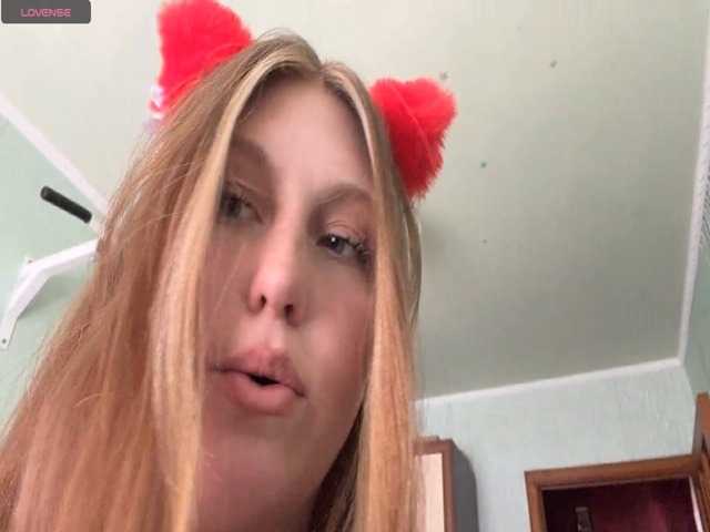 MaragretGonsar live cam on BongaCams