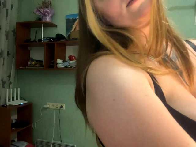 MaragretGonsar live cam on BongaCams