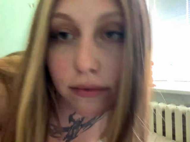 MaragretGonsar live cam on BongaCams