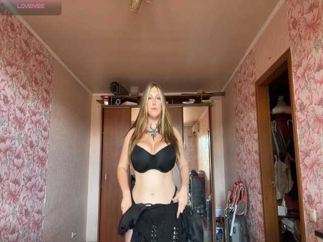 MaragretGonsar live cam on BongaCams