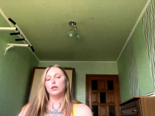 MaragretGonsar live cam on BongaCams