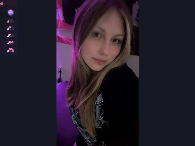 MaragretGonsar live cam on BongaCams