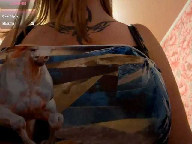 MaragretGonsar live cam on BongaCams