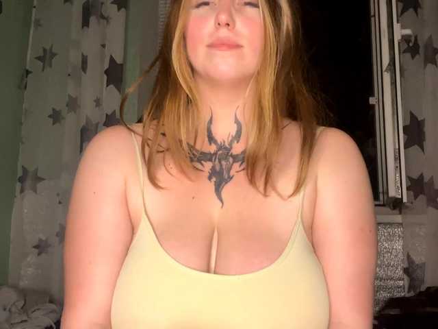 MaragretGonsar live cam on BongaCams