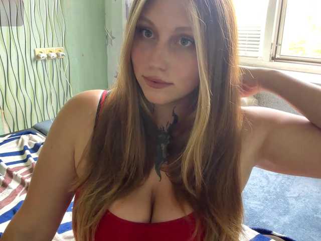 MaragretGonsar live cam on BongaCams