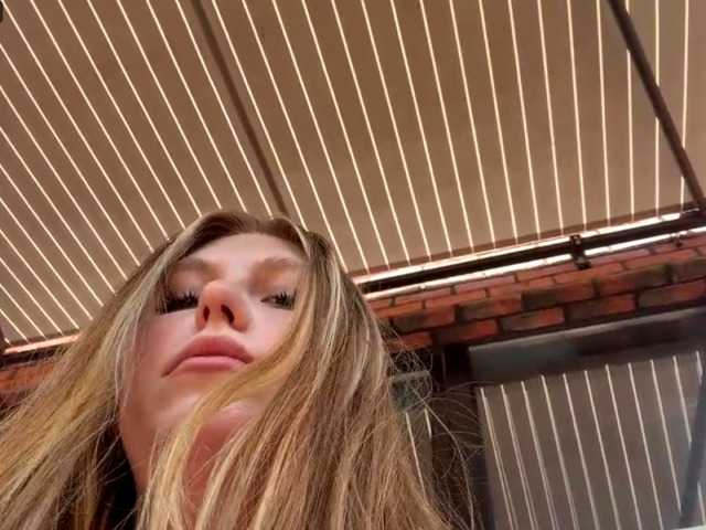 MaragretGonsar live cam on BongaCams
