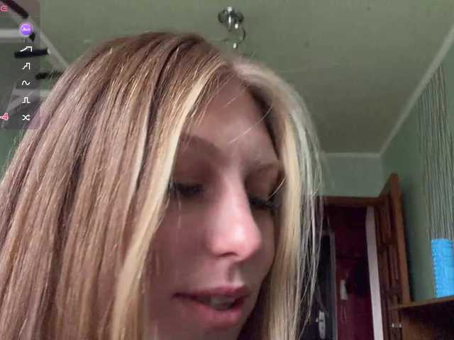 MaragretGonsar live cam on BongaCams