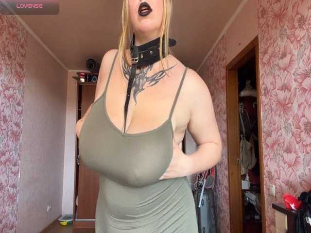 MaragretGonsar live cam on BongaCams