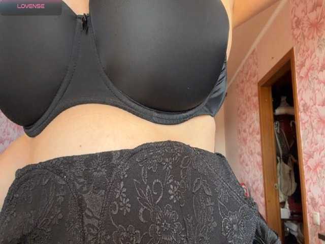 MaragretGonsar live cam on BongaCams