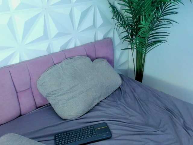 Katty-West live cam on BongaCams