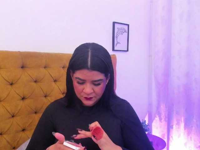 Katty-West live webcam show