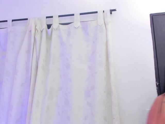 Katty-West live cam on BongaCams