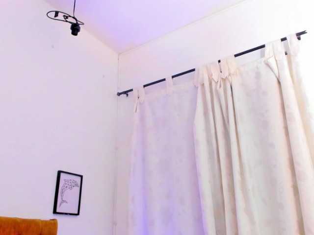 Katty-West live cam on BongaCams