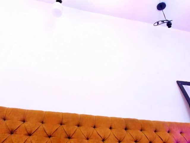 Katty-West live cam on BongaCams
