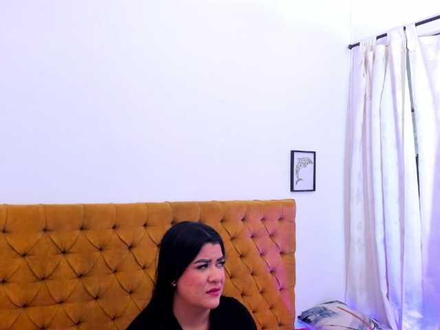Katty-West live cam on BongaCams