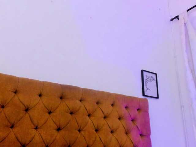 Katty-West live cam on BongaCams