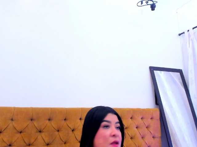 Katty-West live cam on BongaCams