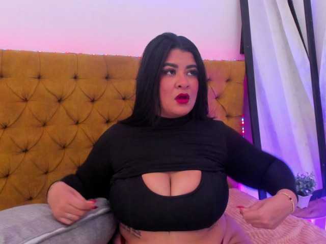 Katty-West live cam on BongaCams