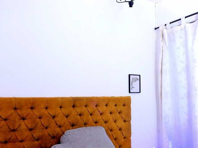 Katty-West live cam on BongaCams