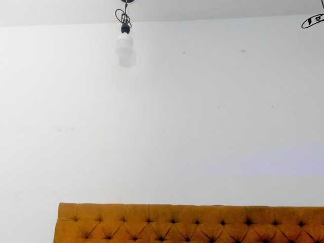 Katty-West live cam on BongaCams