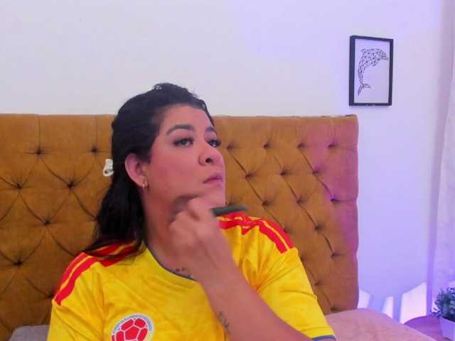 Katty-West live cam on BongaCams