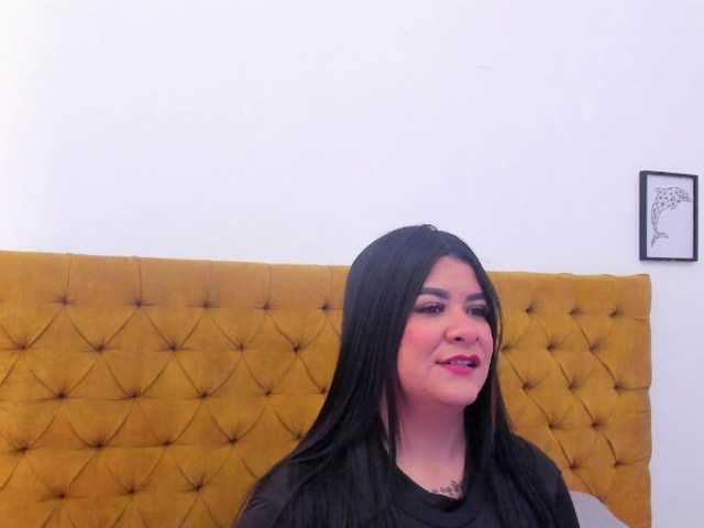 Katty-West live cam on BongaCams