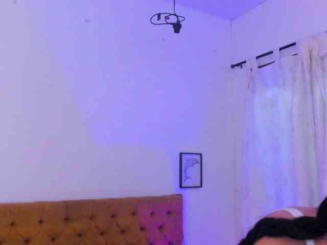 Katty-West webcam