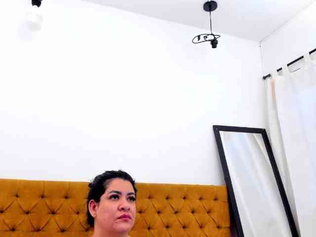 Katty-West webcam