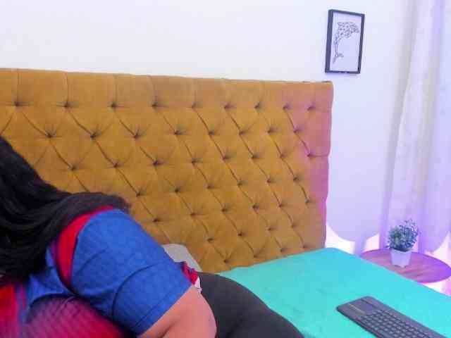 Katty-West webcam