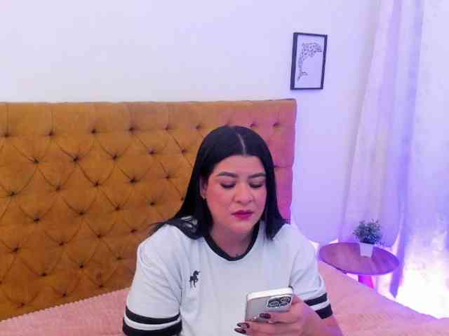 Katty-West webcam