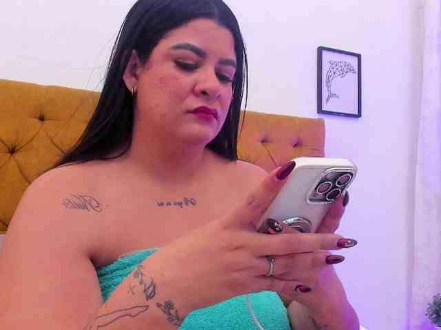 Katty-West webcam