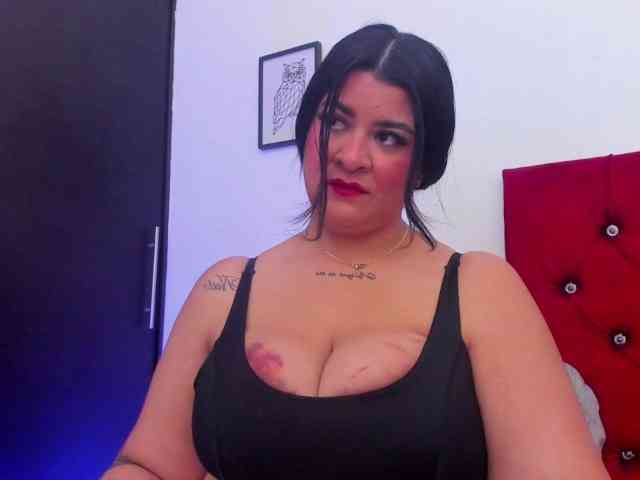 Katty-West webcam