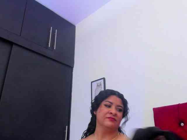 Katty-West webcam