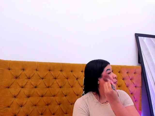 Katty-West webcam